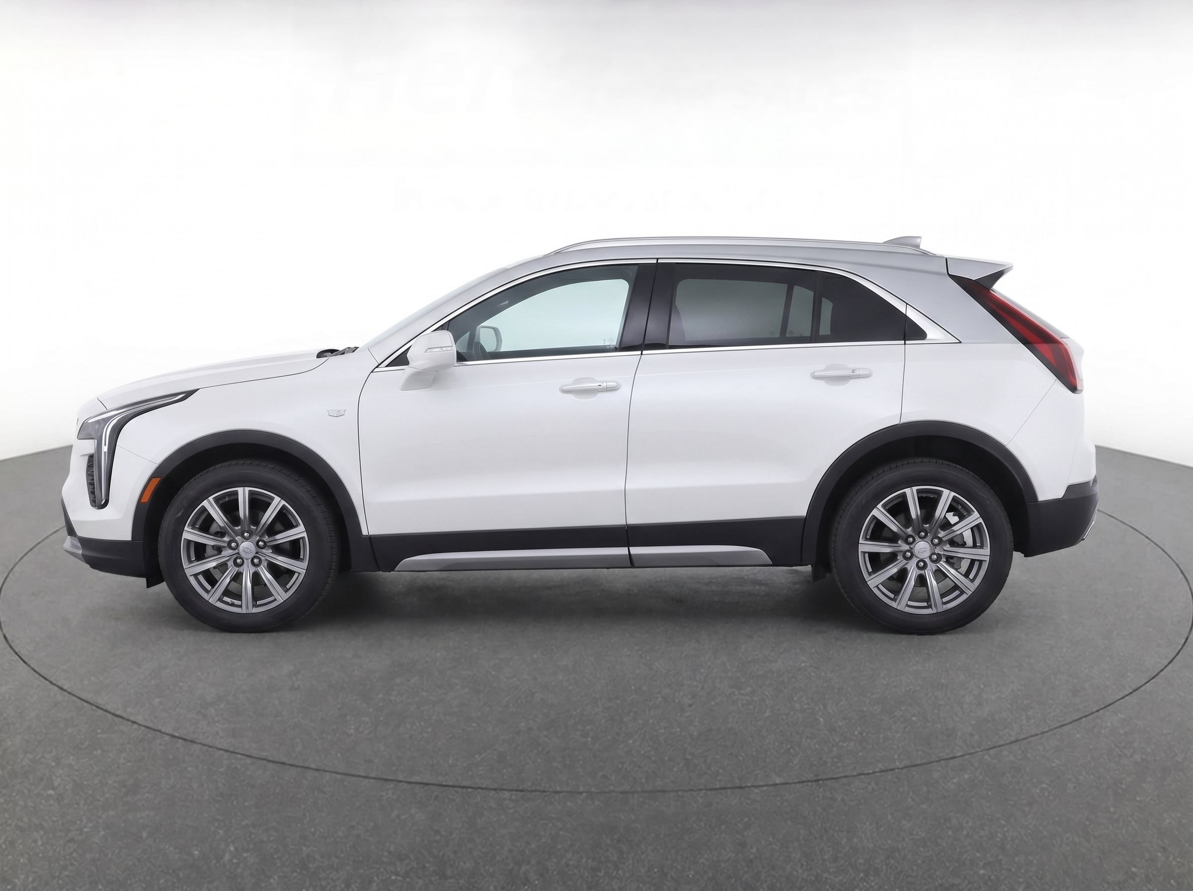 Certified 2023 Cadillac XT4 Premium Luxury FWD image 6