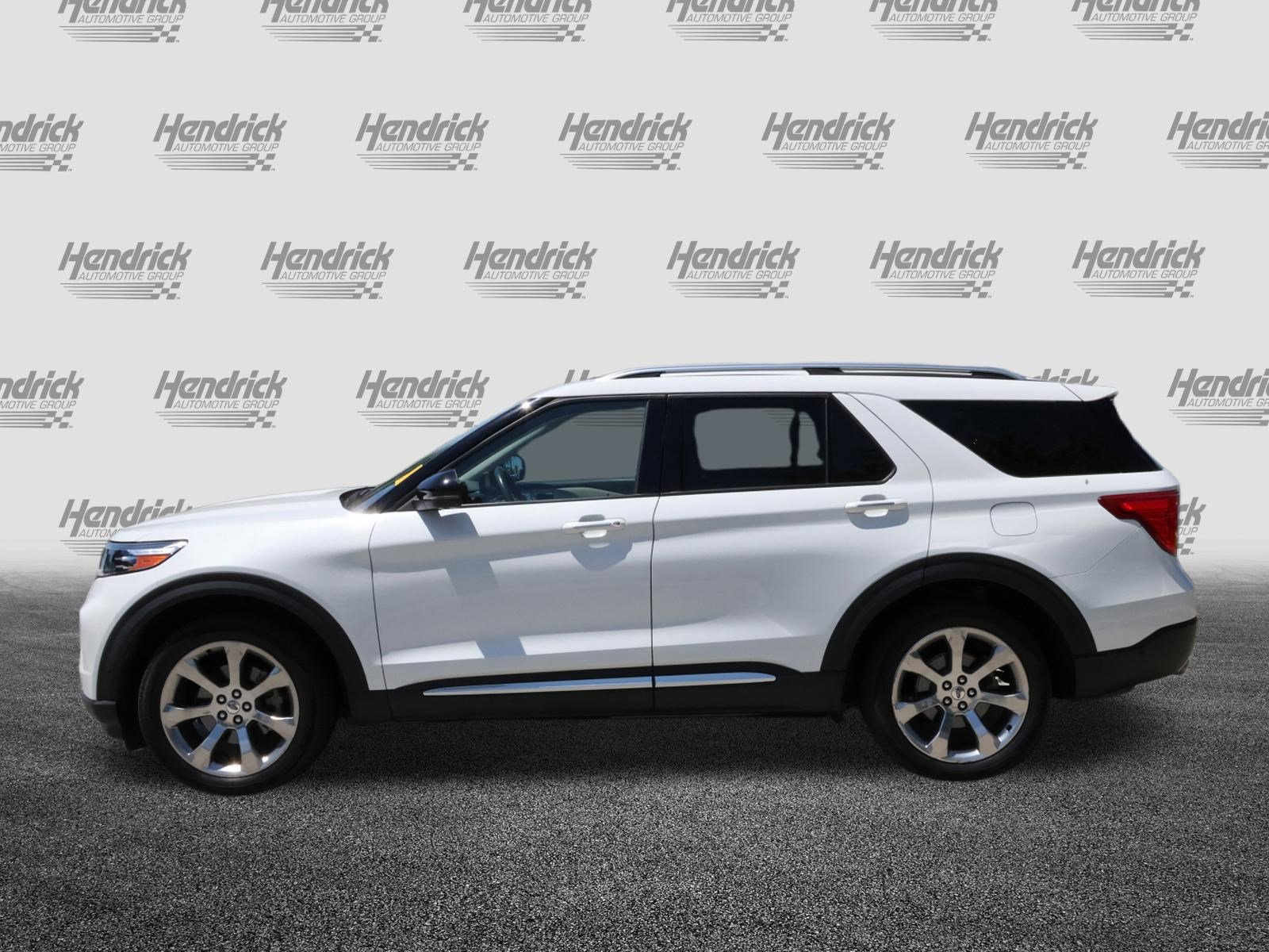 Used 2020 Ford Explorer Platinum w/ Premium Technology Package AWD/4WD image 6