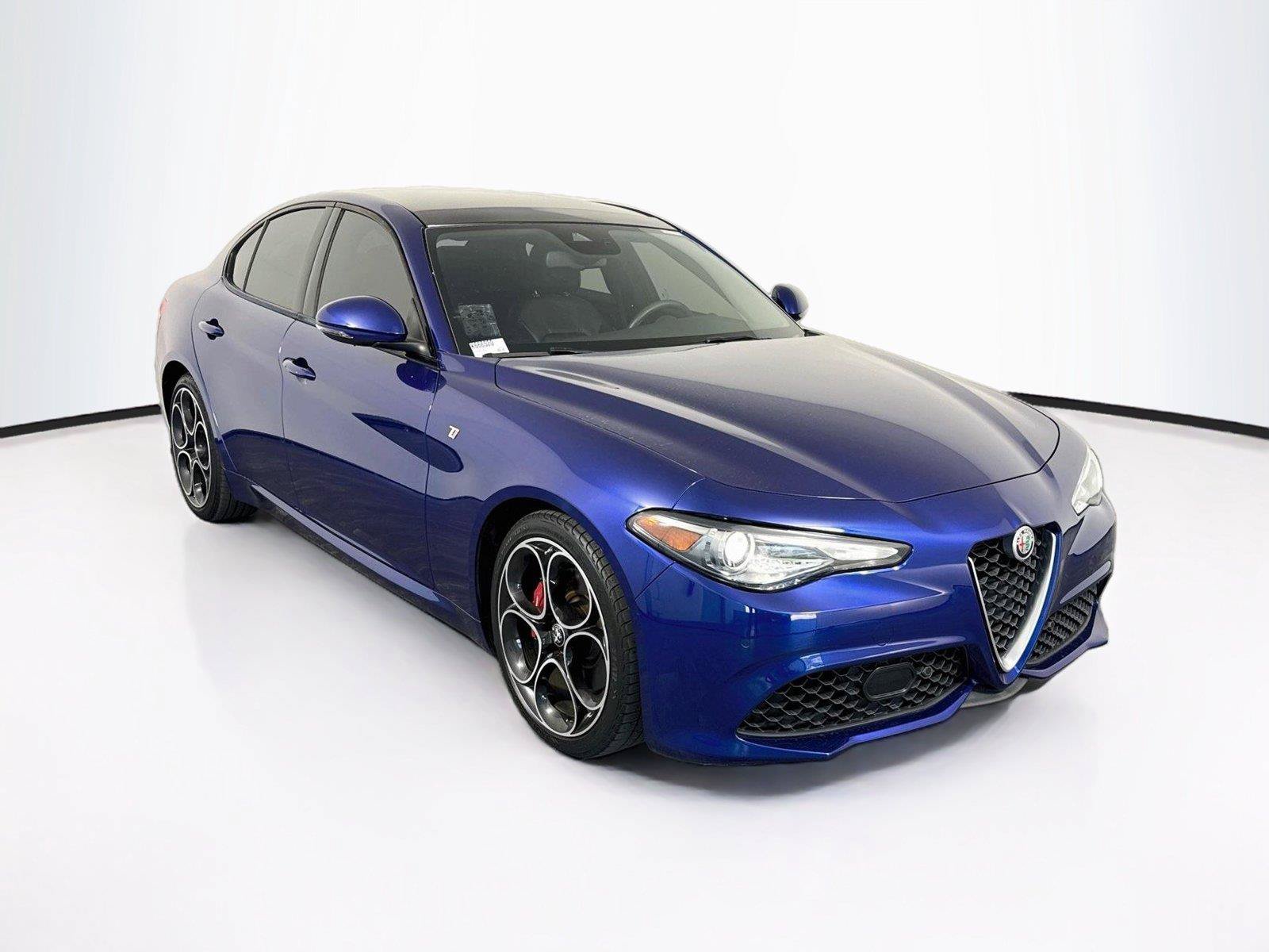 Used 2023 Alfa Romeo Giulia Ti w/ Active Assist Plus Package RWD image 8