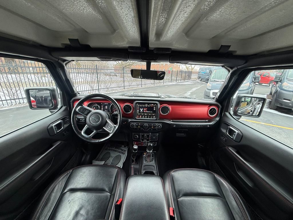 Used 2022 Jeep Wrangler Unlimited Rubicon w/ Cold Weather Group image 12