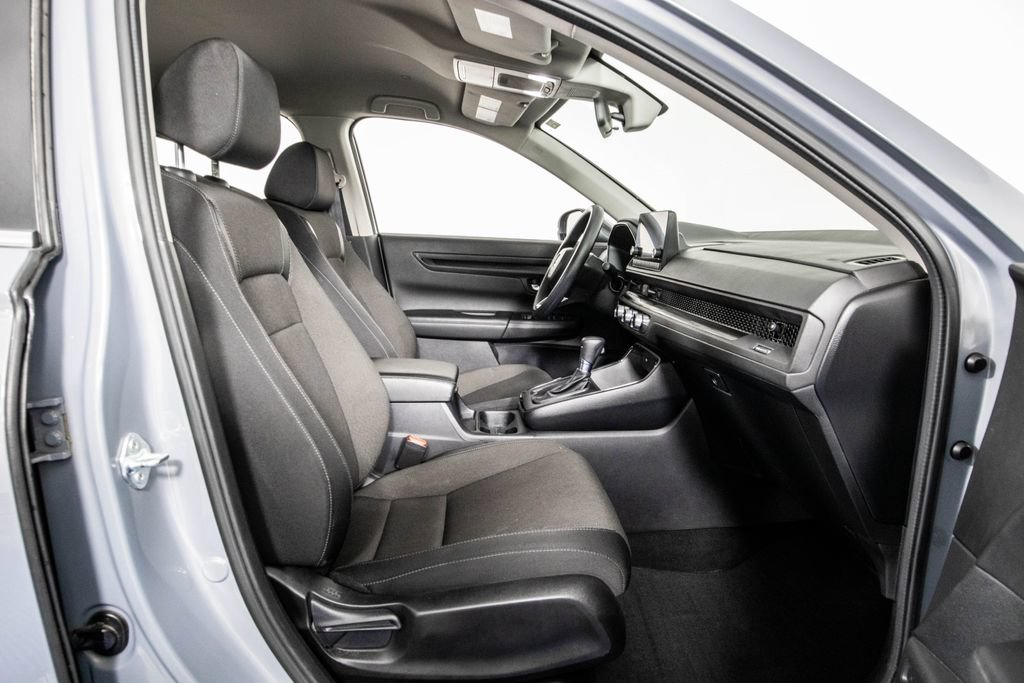 Used 2025 Honda CR-V LX image 10