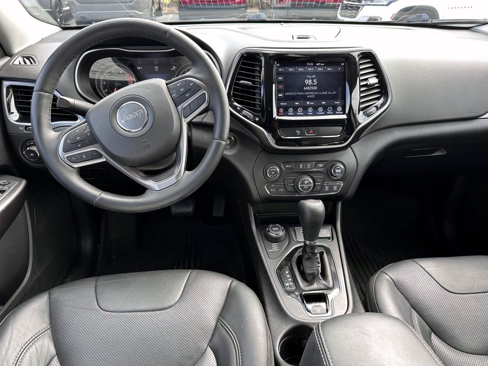 Used 2019 Jeep Cherokee Limited AWD/4WD image 16