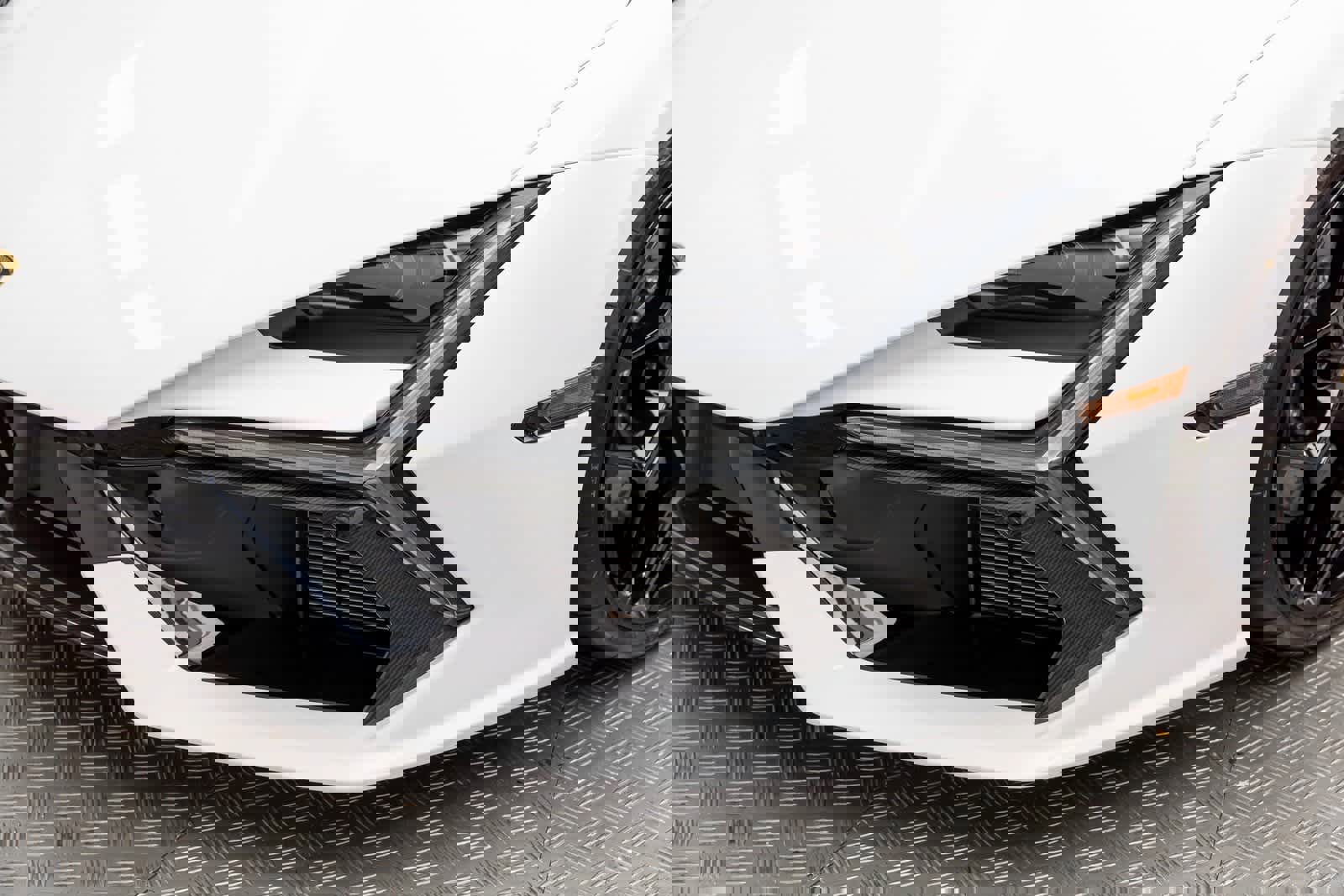 Used 2024 Lamborghini Revuelto image 44