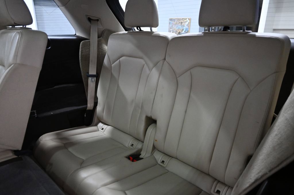 Used 2018 Audi Q7 3.0T Premium image 15