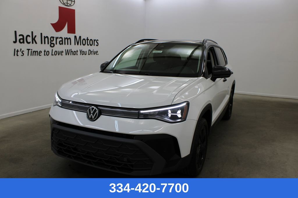 New 2026 Volkswagen Taos SE image 1