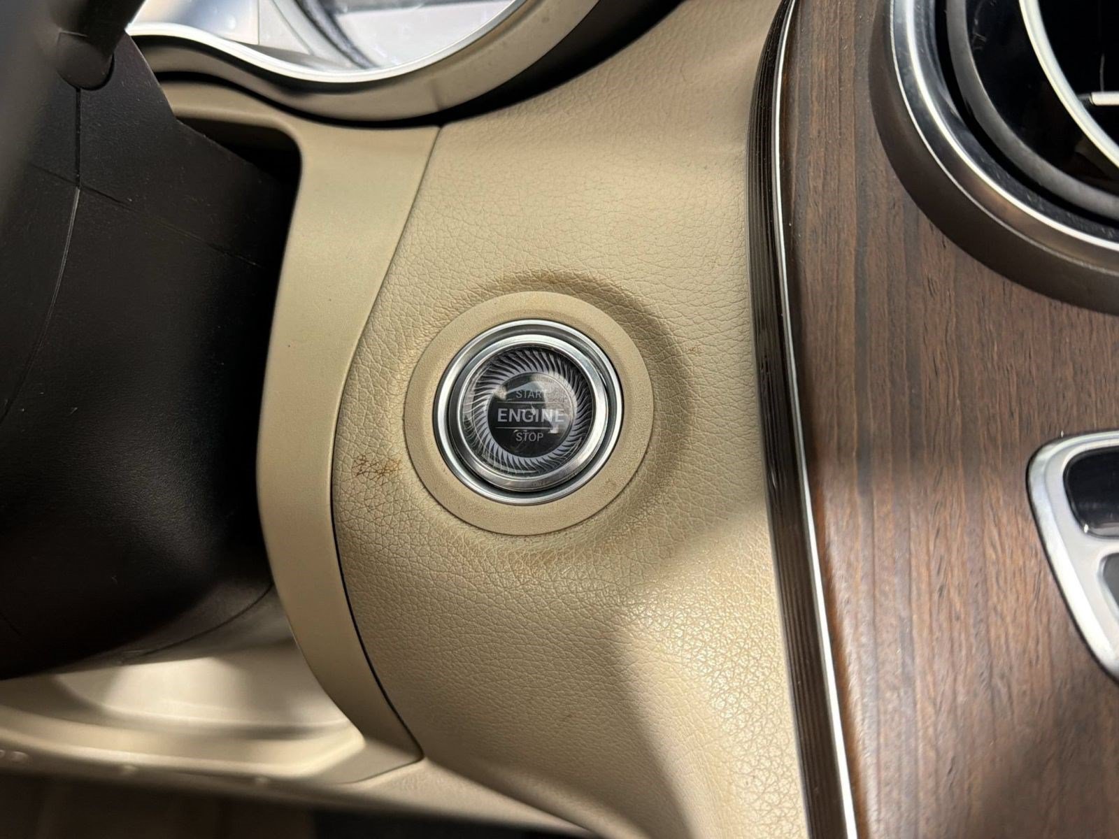 Used 2019 Mercedes-Benz C 300 4MATIC Cabriolet w/ Premium Package image 16