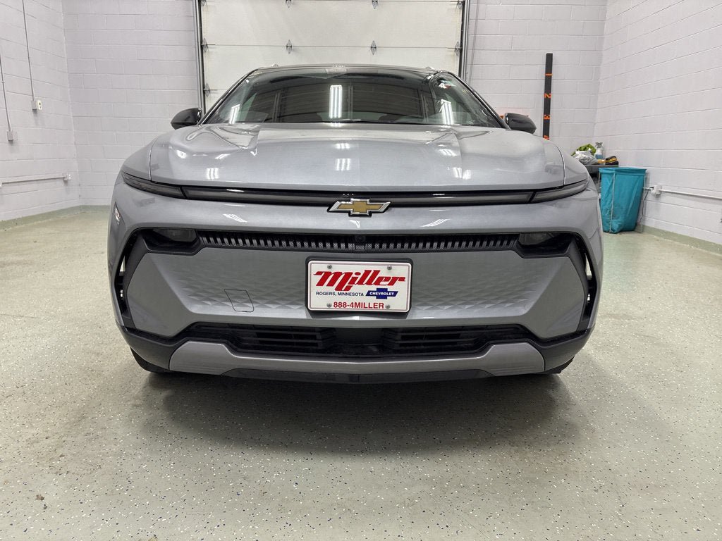 New 2026 Chevrolet Equinox EV LT w/ Convenience Package II AWD/4WD image 7