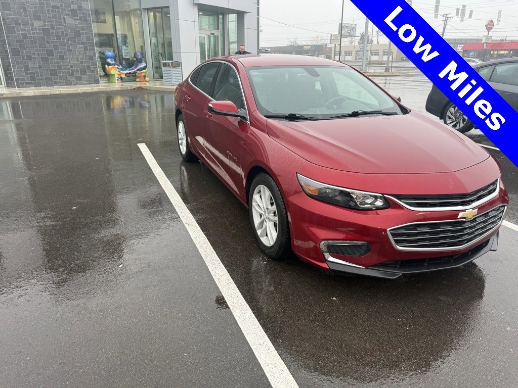 Used 2017 Chevrolet Malibu LT video 1