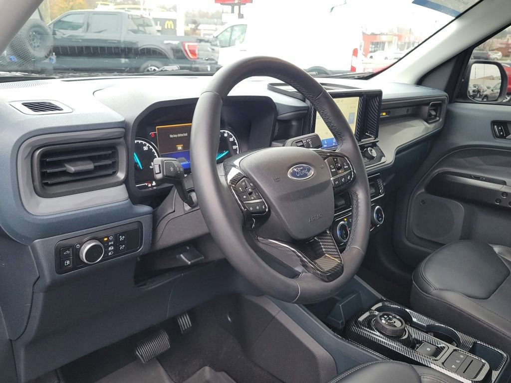 Certified 2024 Ford Maverick Lariat w/ Black Appearance Package image 15