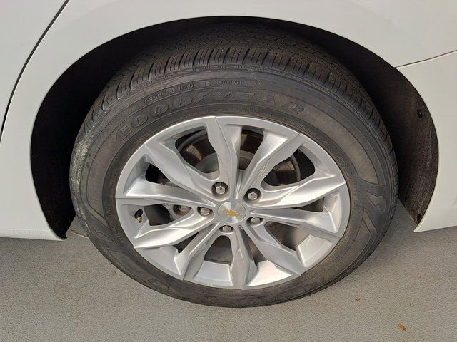 Used 2024 Chevrolet Malibu LT image 35