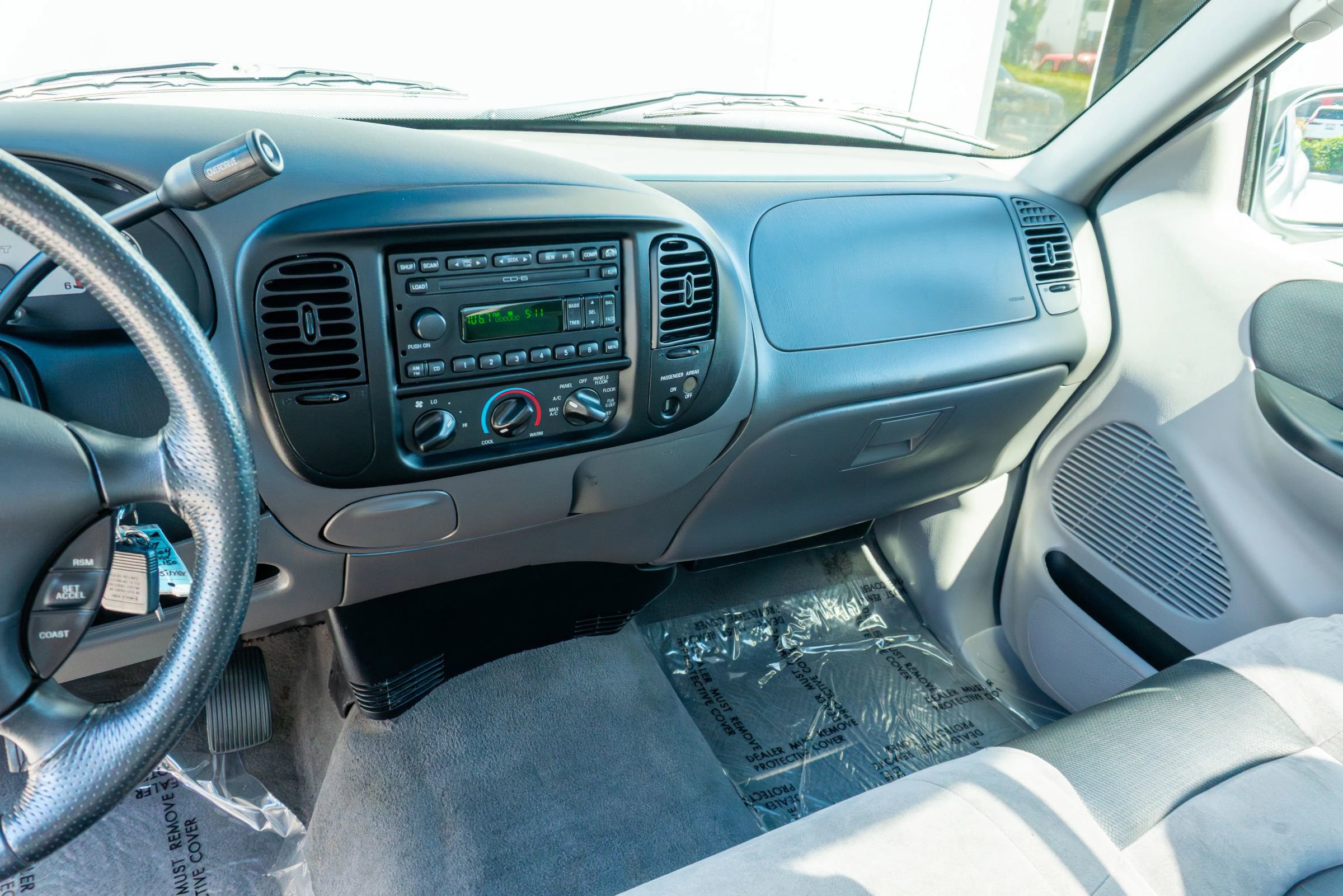 Used 2004 Ford F150 Lightning RWD image 53