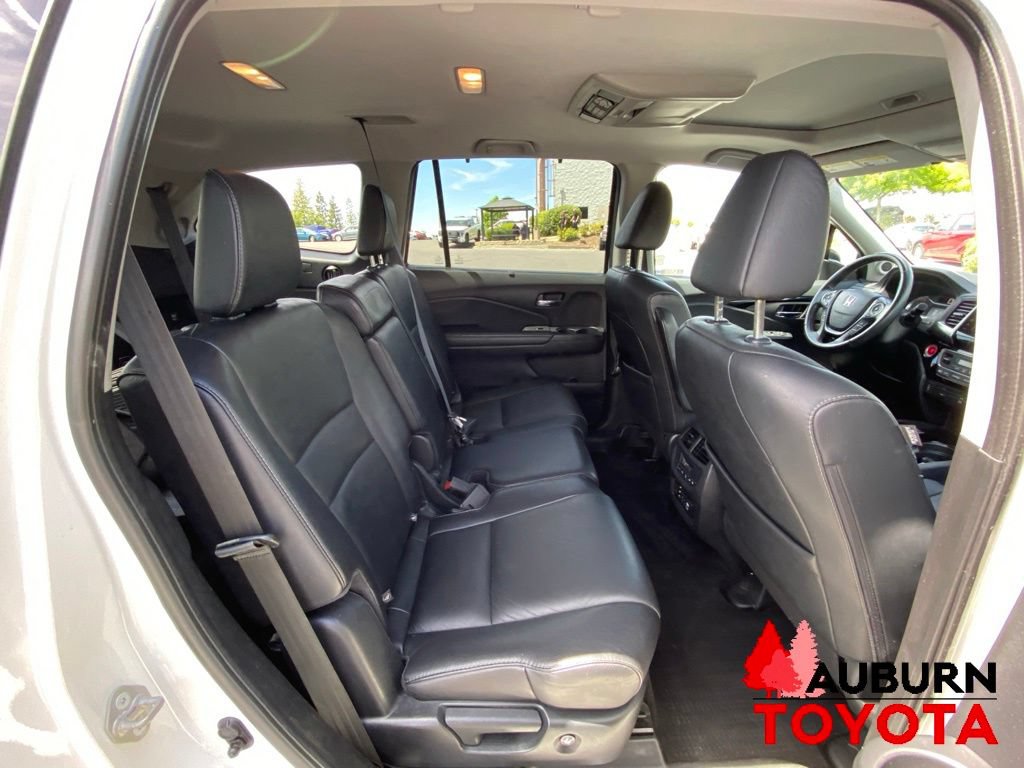 Used 2018 Honda Pilot Touring image 15