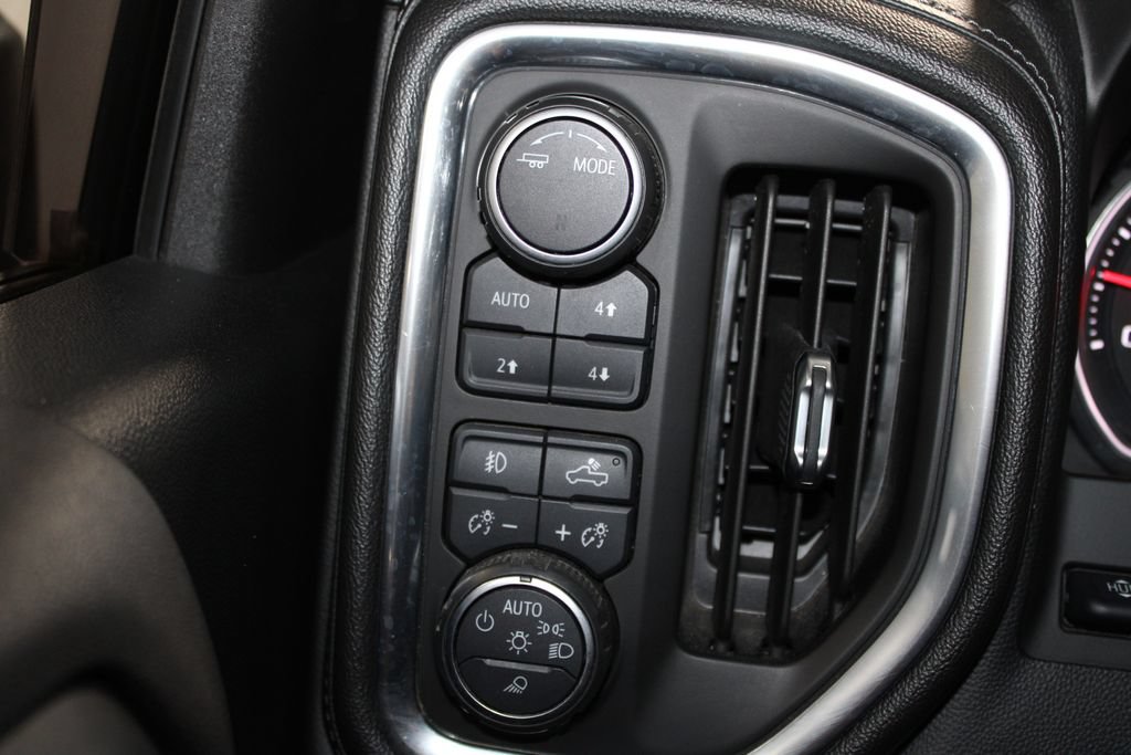 Used 2020 Chevrolet Silverado 3500 LTZ AWD/4WD image 42