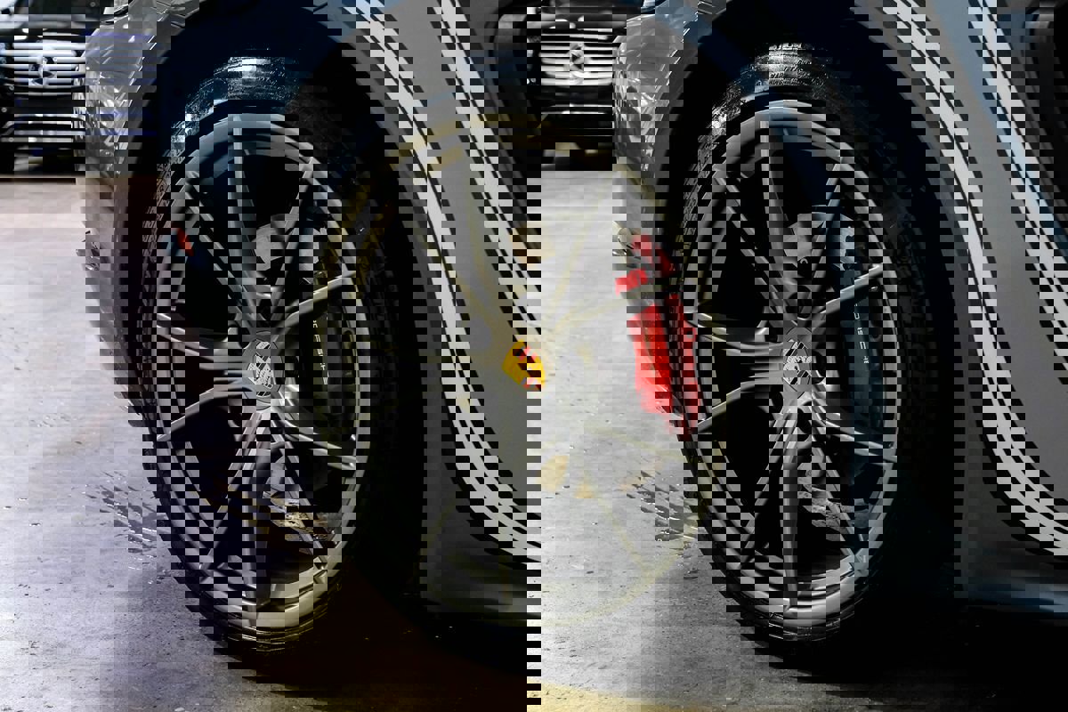 Used 2017 Porsche 718 Cayman S w/ Sport Chrono Package image 37