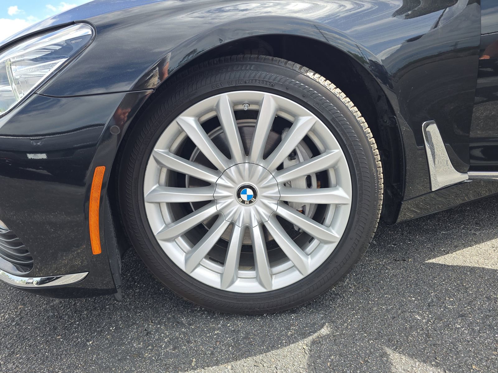 Used 2018 BMW 740i RWD image 30