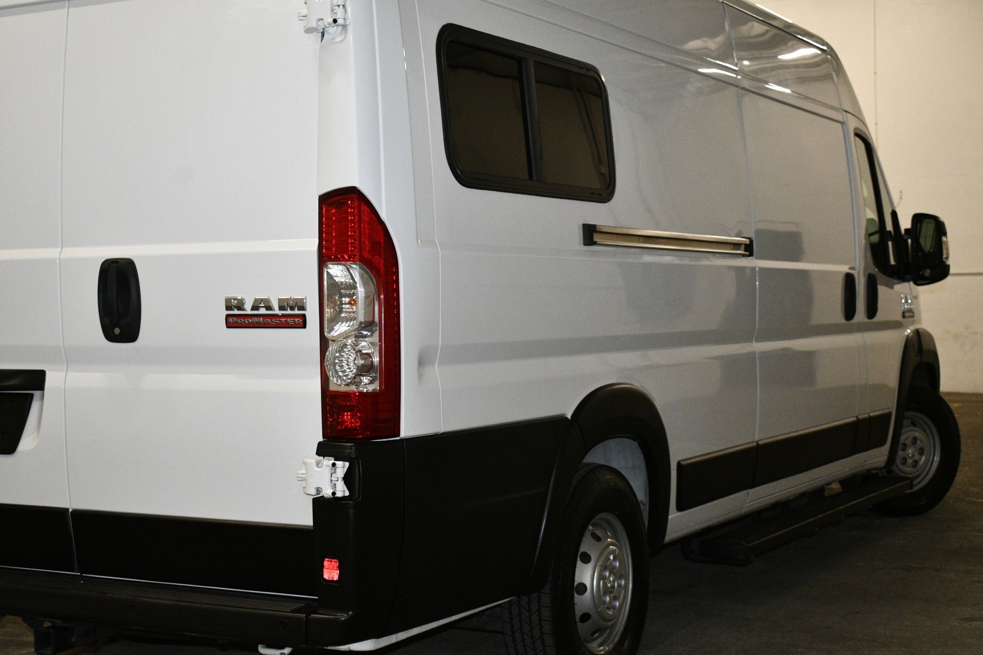 Used 2019 RAM ProMaster 3500 w/ Interior Convenience Group image 58