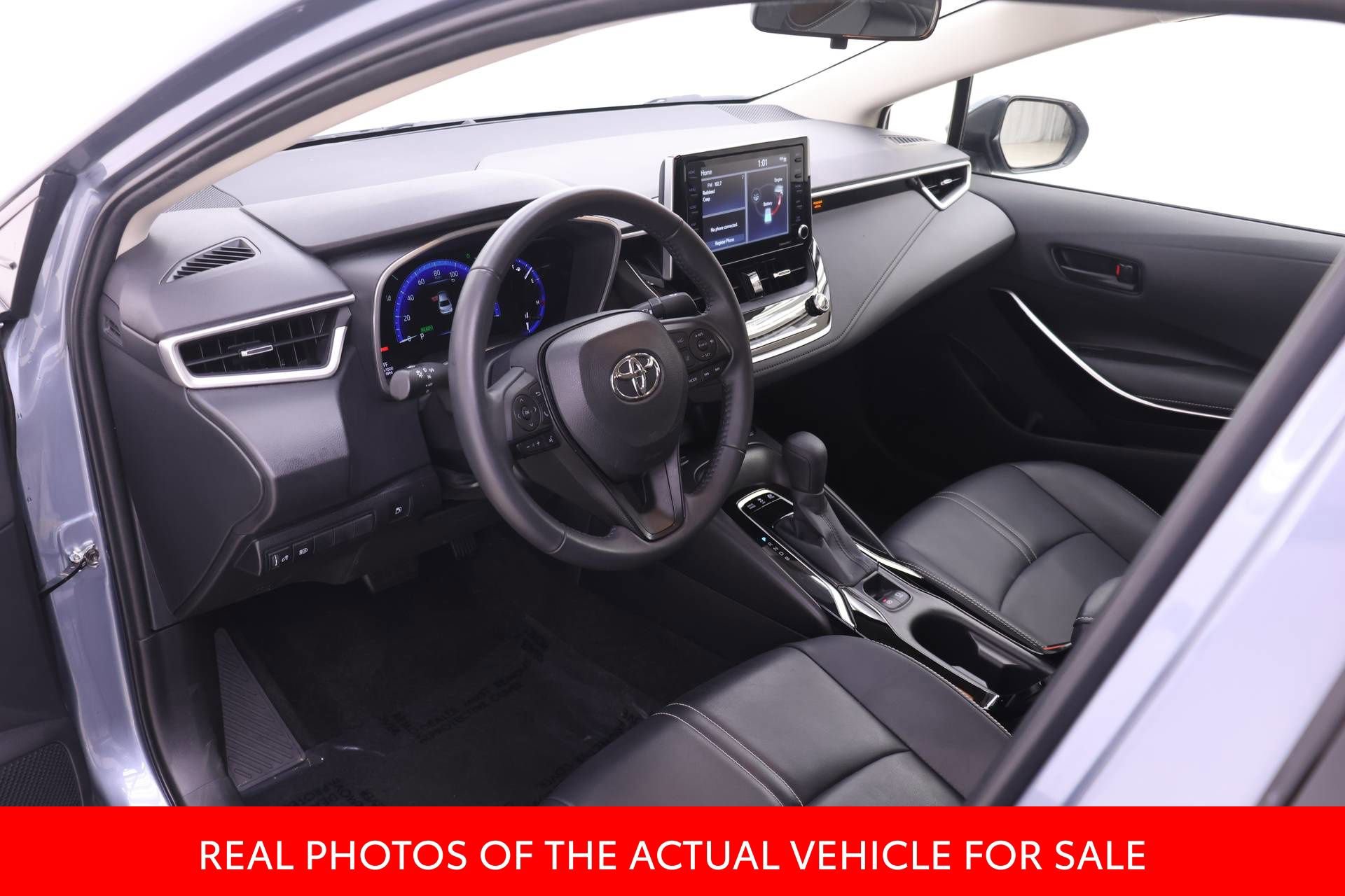 Certified 2022 Toyota Corolla LE image 3