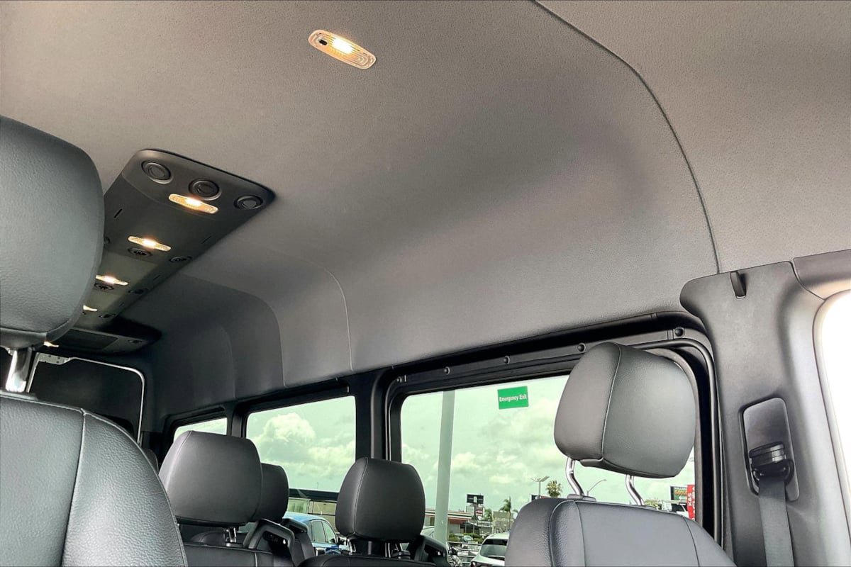 Used 2024 Mercedes-Benz Sprinter 2500 image 20