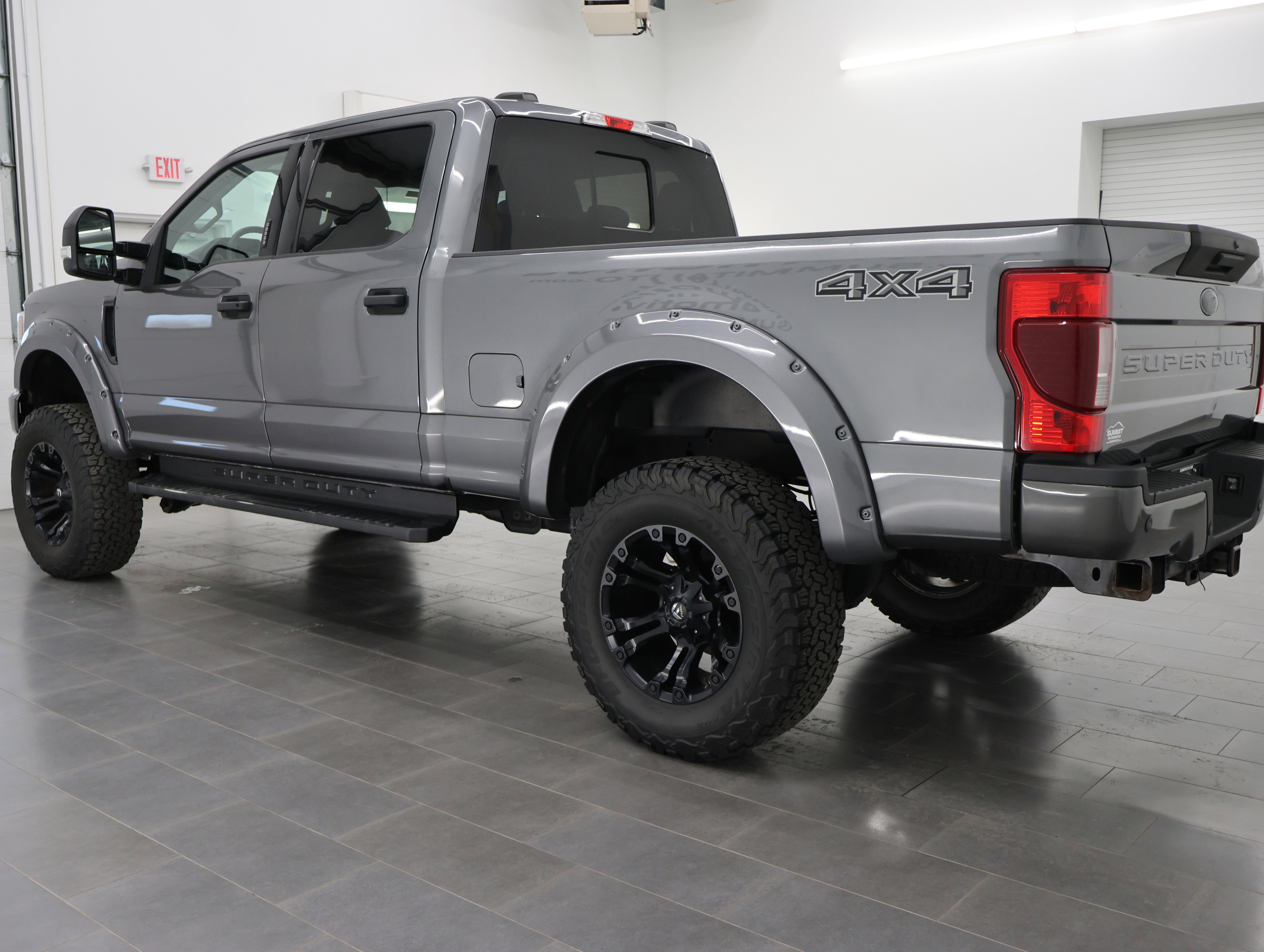 Used 2022 Ford F250 XLT w/ Black Appearance Package AWD/4WD image 6