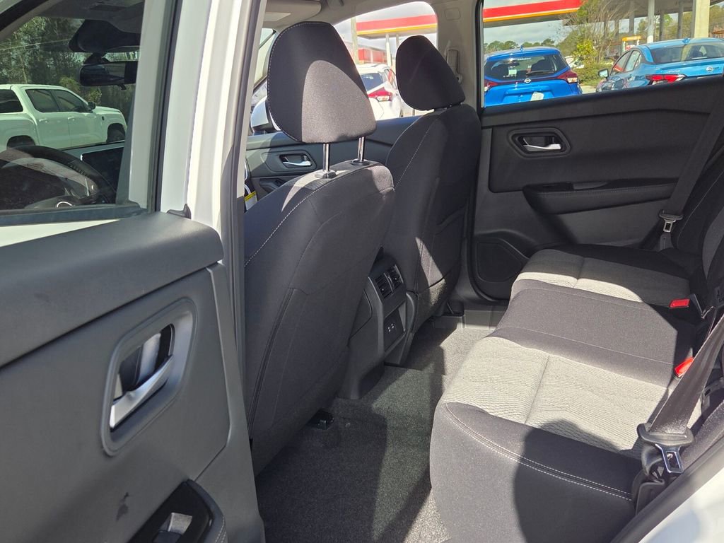 New 2026 Nissan Rogue SV image 5