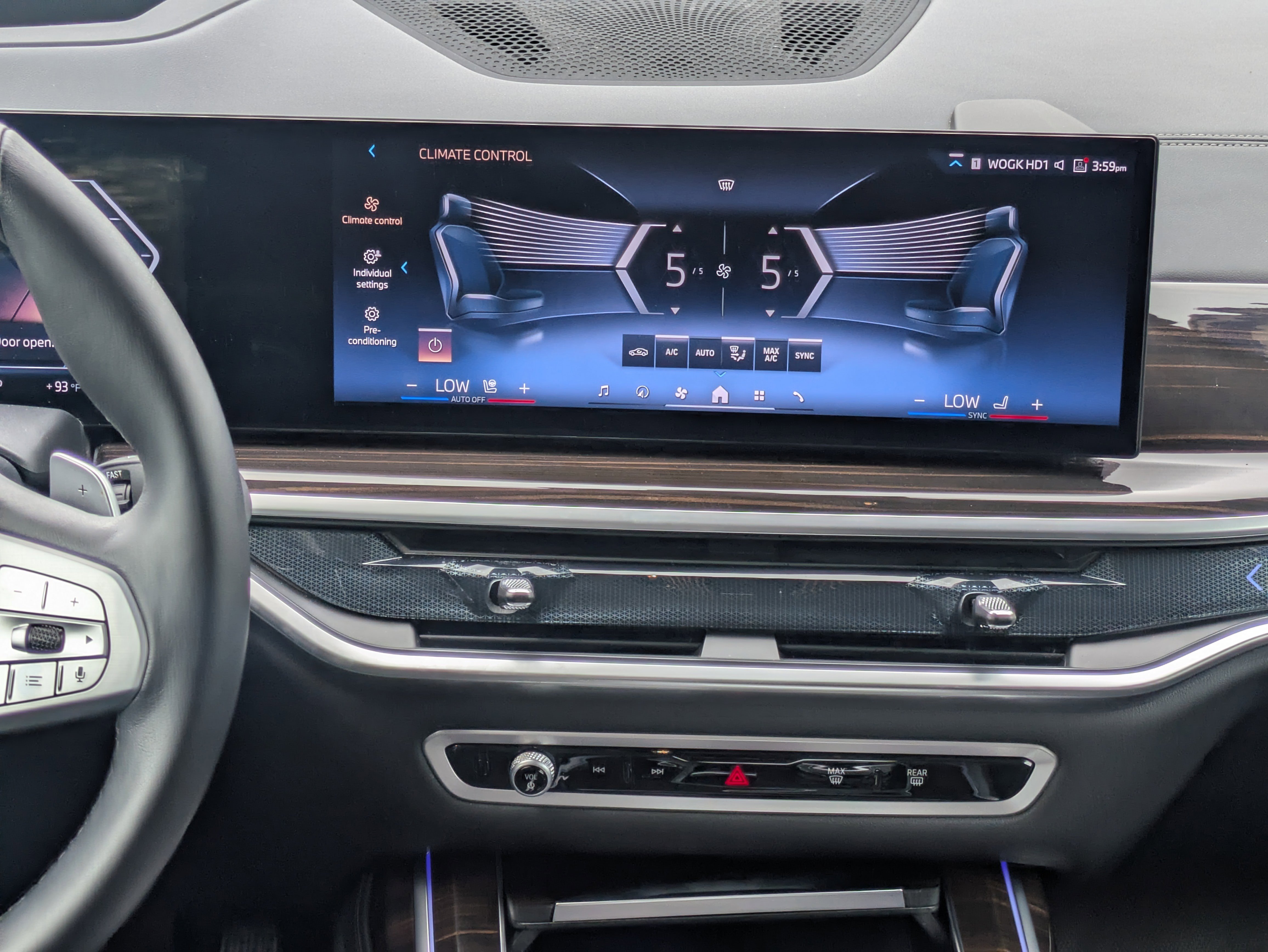 Used 2025 BMW X7 xDrive40i AWD/4WD image 18