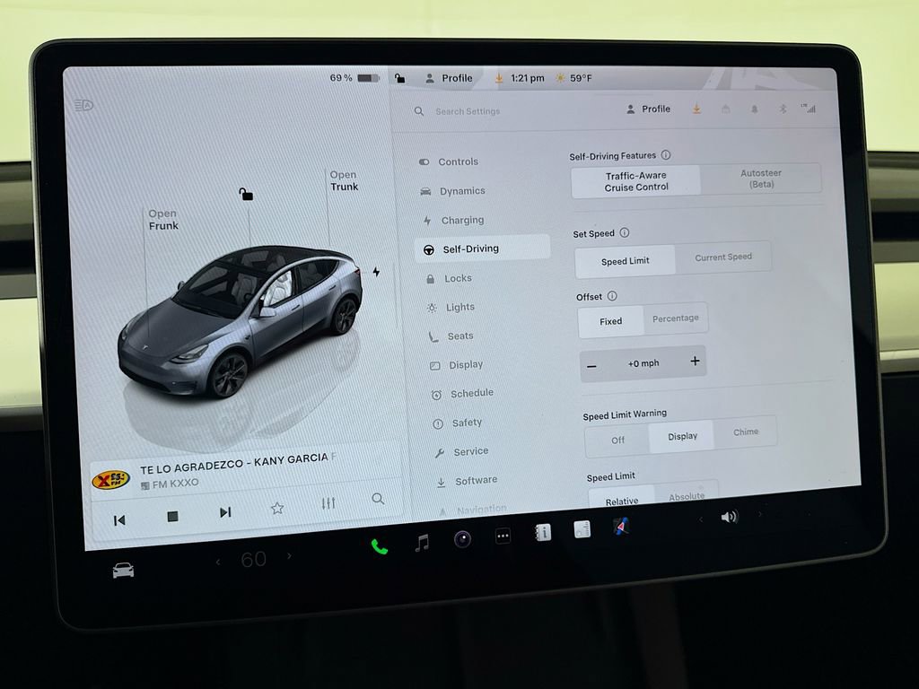 Used 2024 Tesla Model Y Long Range image 27
