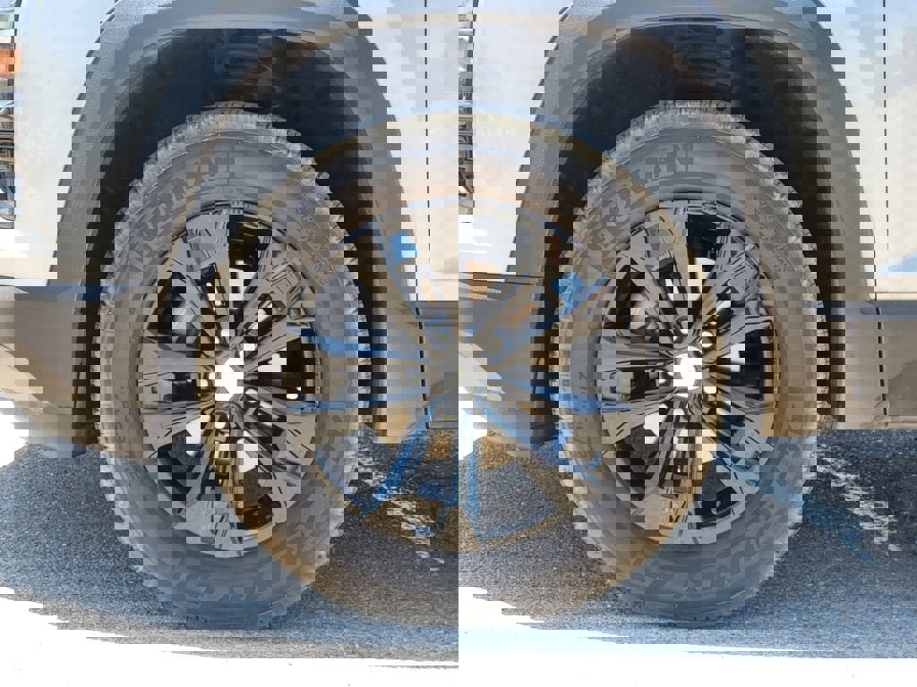 Certified 2025 Chevrolet Equinox LT w/ Convenience Package II FWD image 7