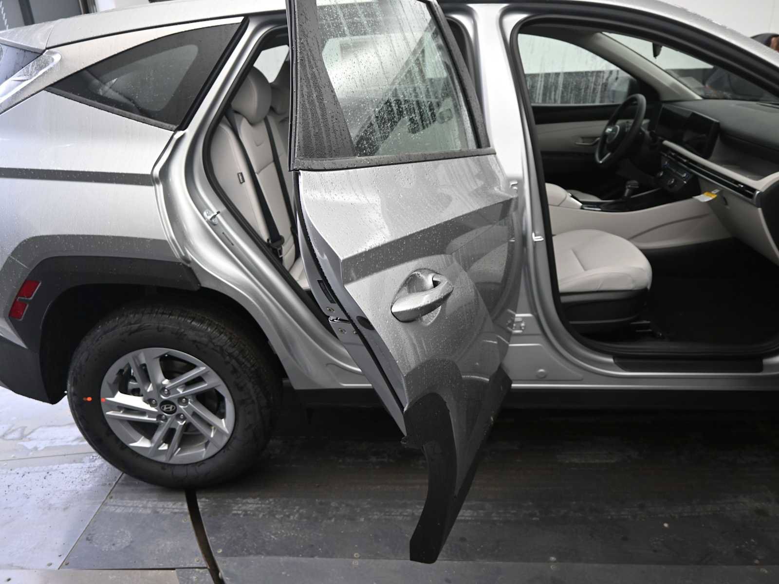 New 2026 Hyundai Tucson SE image 13