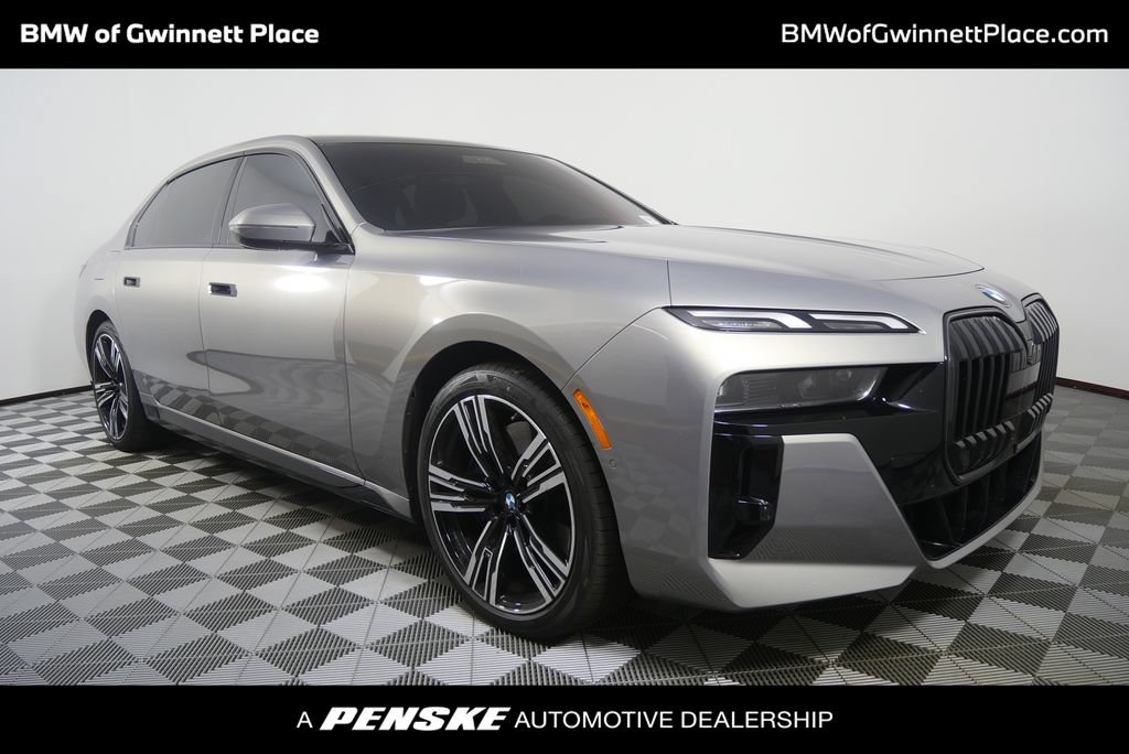 Used 2025 BMW 740i RWD image 1