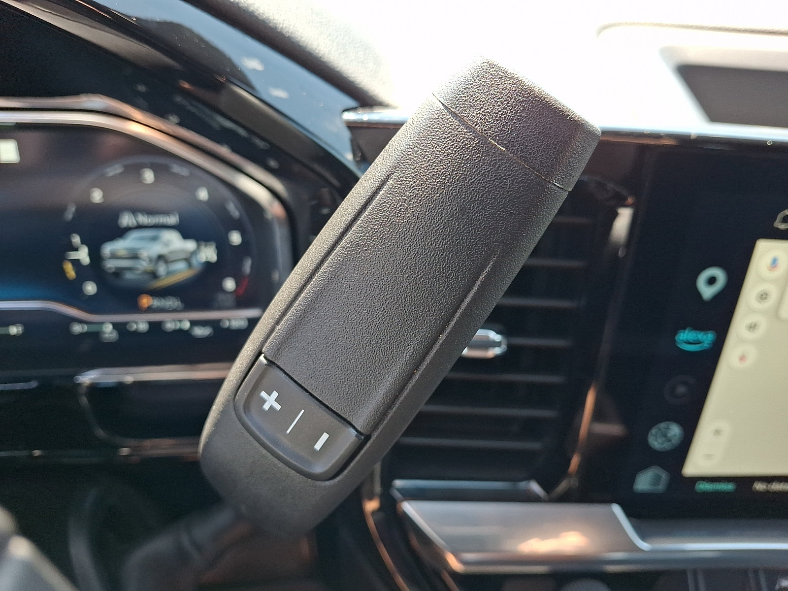 Certified 2023 Chevrolet Silverado 1500 LT AWD/4WD image 14