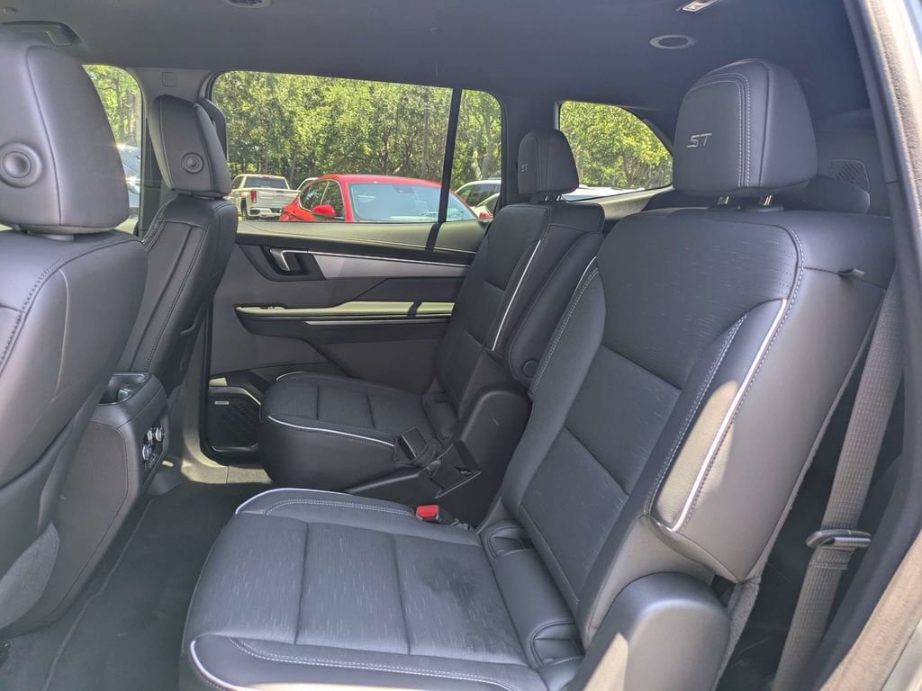 New 2026 Buick Enclave Sport Touring w/ Power Package FWD image 15