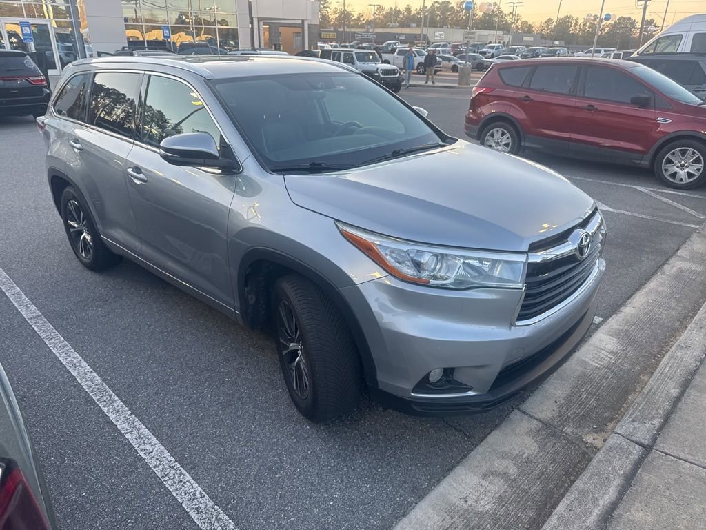 Used 2016 Toyota Highlander XLE image 20
