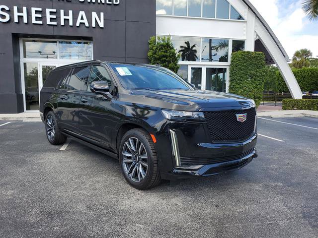 Certified 2022 Cadillac Escalade ESV Sport w/ Touring Package AWD/4WD image 7