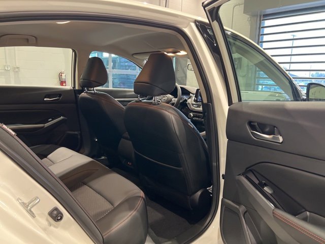 Used 2025 Nissan Altima 2.5 SR image 46