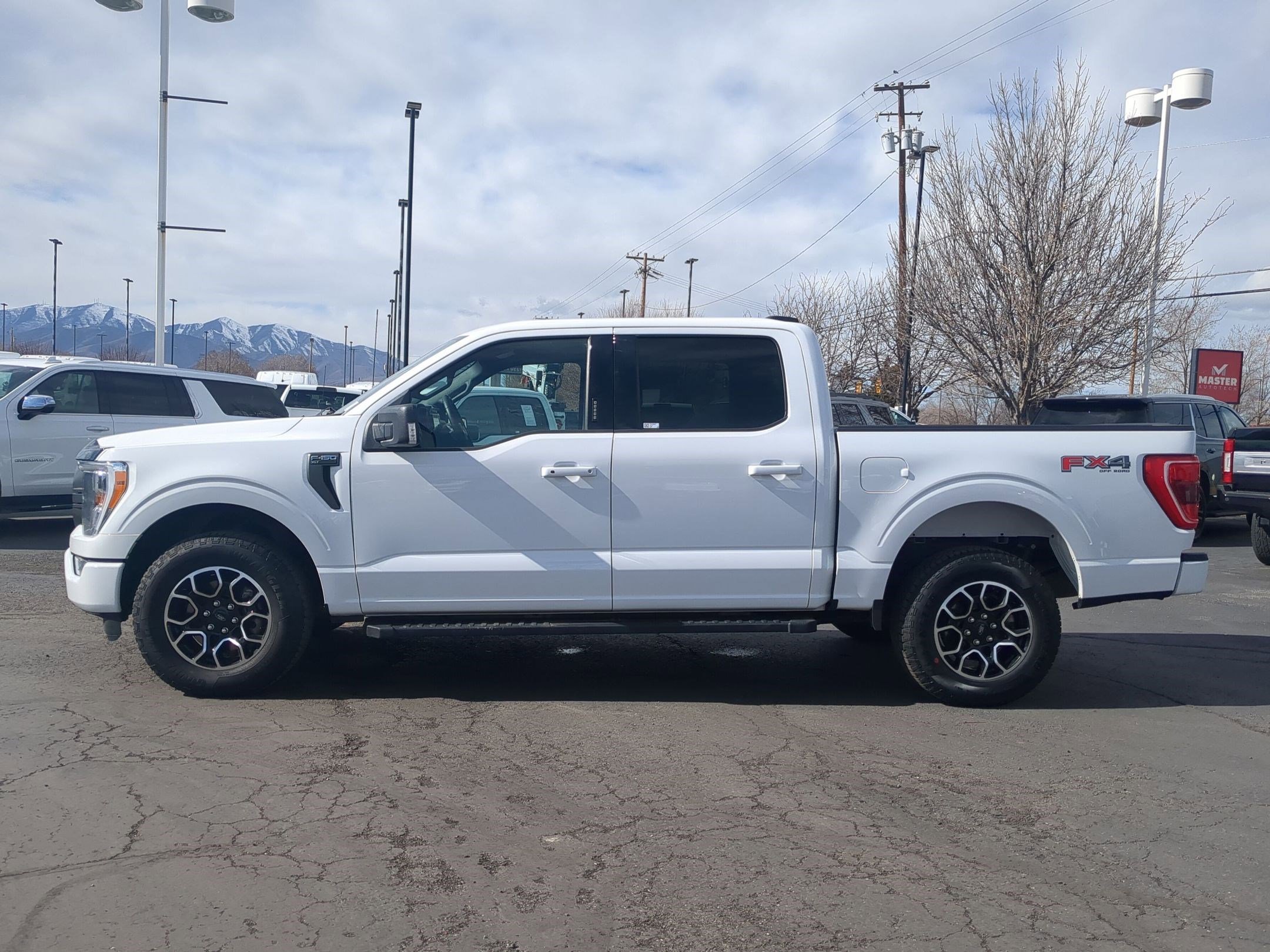 Used 2023 Ford F150 XLT w/ Equipment Group 302A High image 9