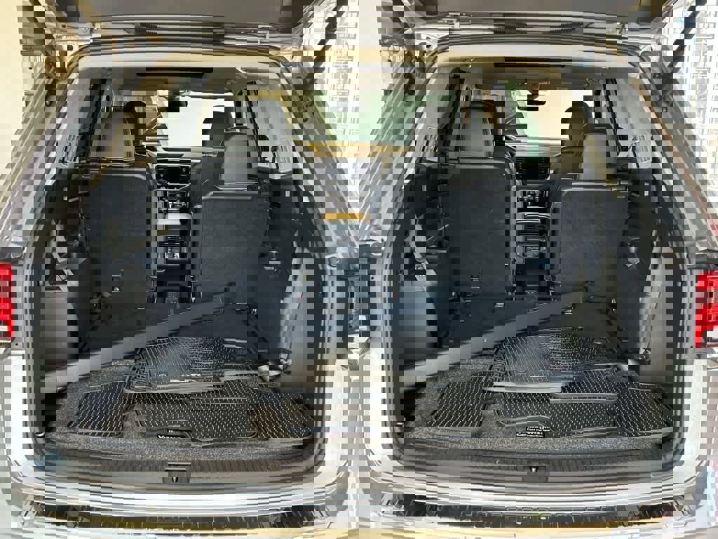 Certified 2023 Volkswagen Atlas SEL image 19