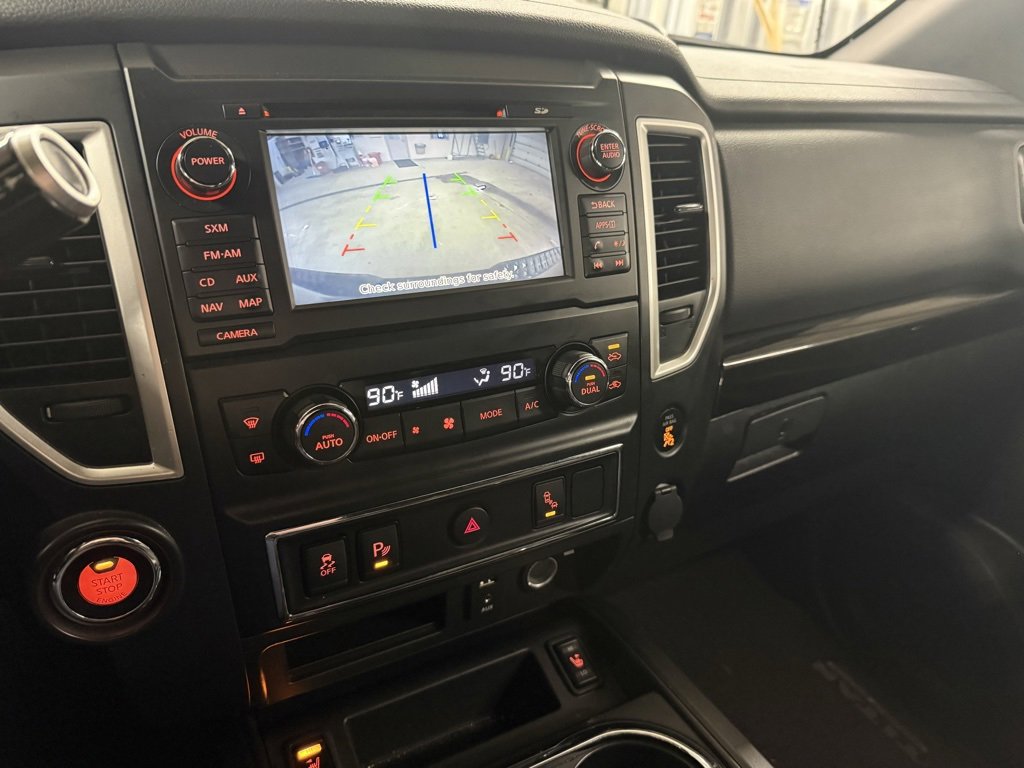 Used 2018 Nissan Titan SV w/ SV Convenience Package image 10