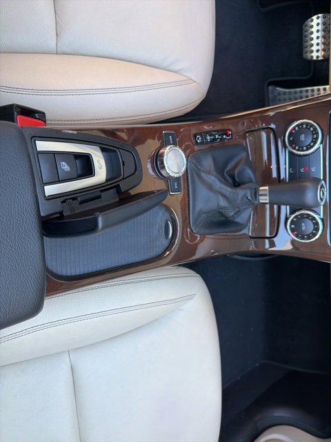 Used 2014 Mercedes-Benz SLK 350 image 23