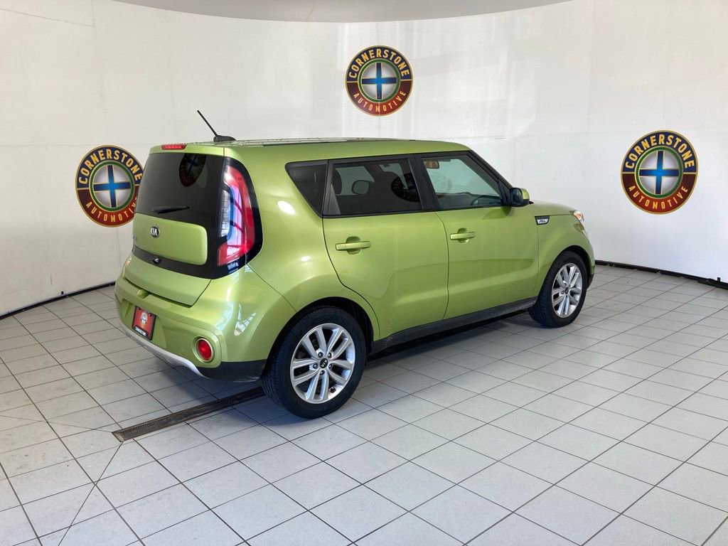 Used 2018 Kia Soul + FWD image 18