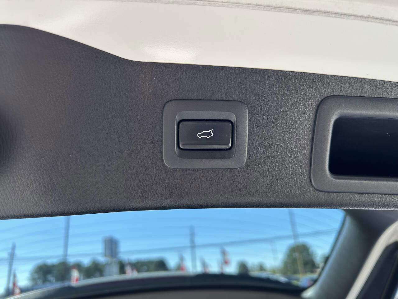 Used 2018 MAZDA CX-5 Touring w/ Preferred Equipment Package FWD image 7