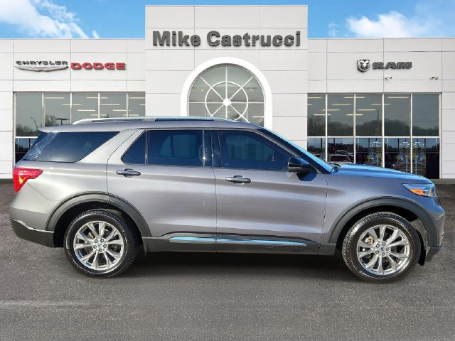 Used 2021 Ford Explorer Limited w/ Equipment Group 301A AWD/4WD image 3