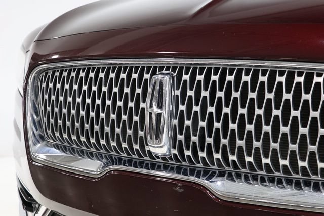 Used 2019 Lincoln Nautilus Select AWD/4WD image 12