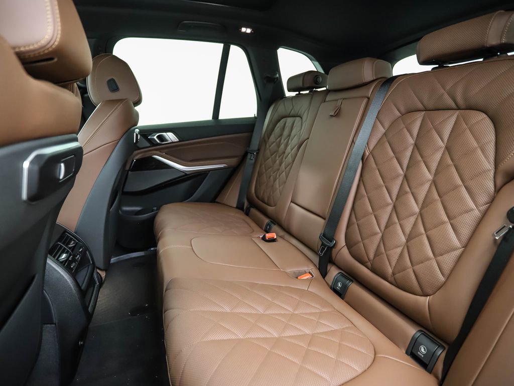 New 2026 BMW X5 xDrive40i w/ M Sport Package image 23