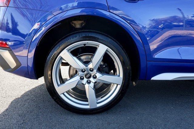 Used 2022 Audi SQ5 Premium Plus w/ Premium Plus Package image 28