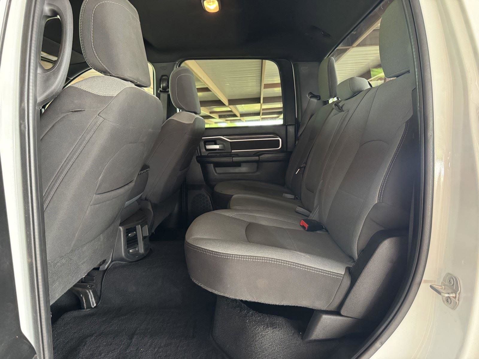 Used 2024 RAM 2500 Big Horn AWD/4WD image 31