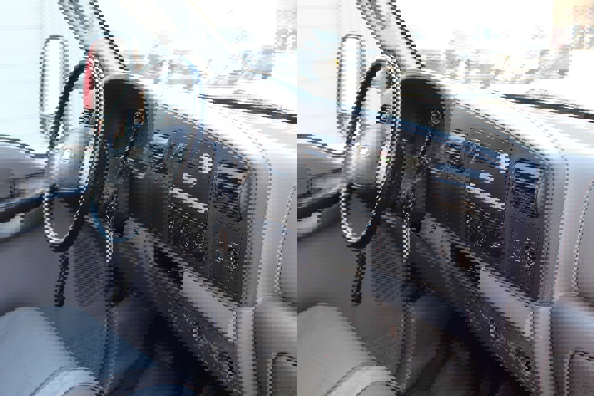 Used 2005 Ford F350 XL image 26