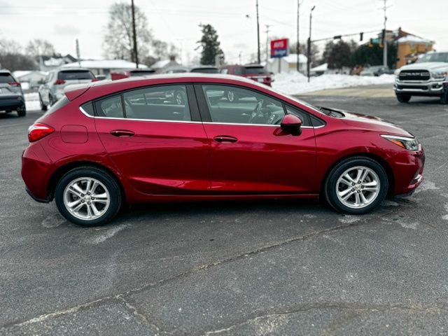 Used 2018 Chevrolet Cruze LT w/ Convenience Package image 9