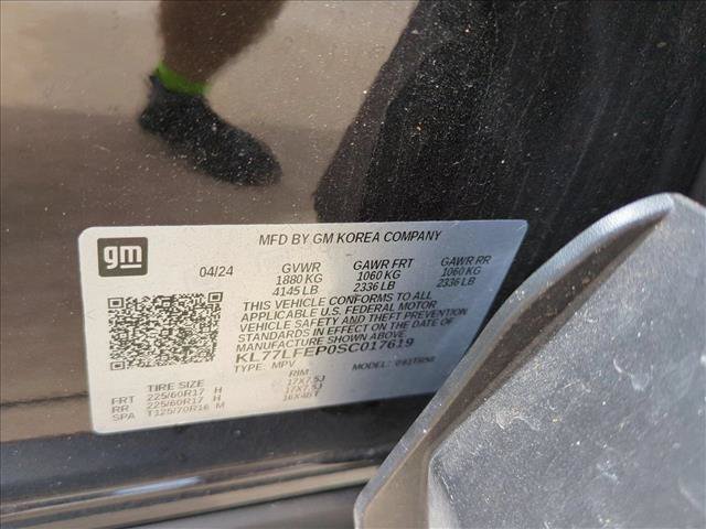 Used 2025 Chevrolet Trax LS w/ LS Convenience Package FWD image 15