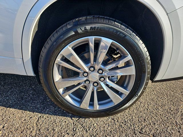 Used 2025 Cadillac XT6 Premium Luxury w/ LPO, Floor Liner Package image 37