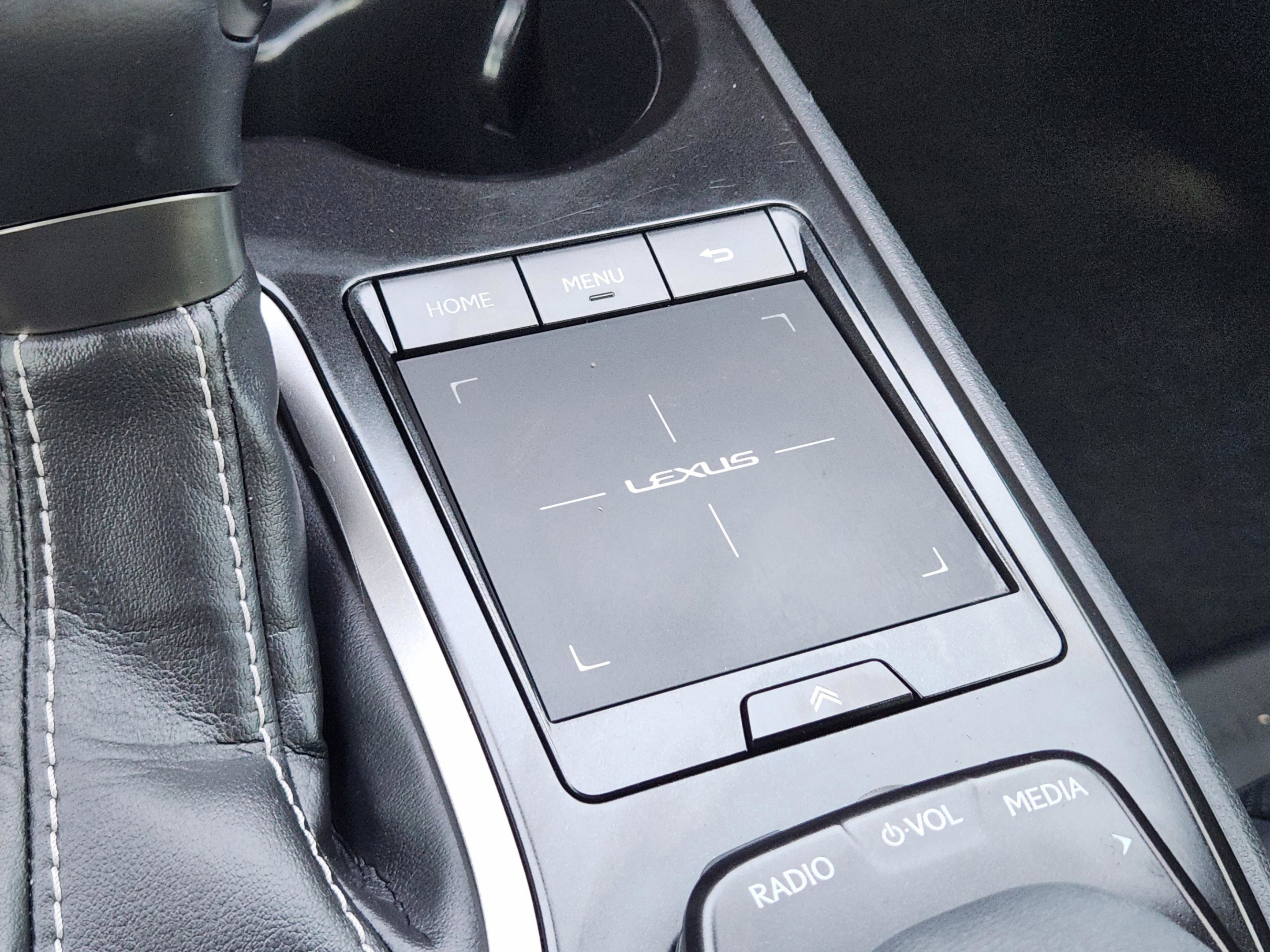Used 2020 Lexus UX 250h w/ Premium Package AWD/4WD image 19